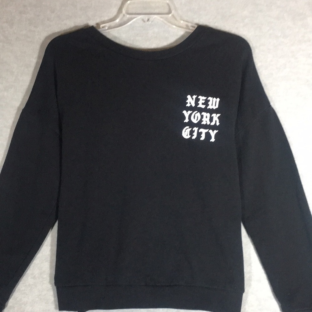 FOREVER 21 Soft Comfy Cozy “New York City” Sweatshirt with Lace Up Back Feature